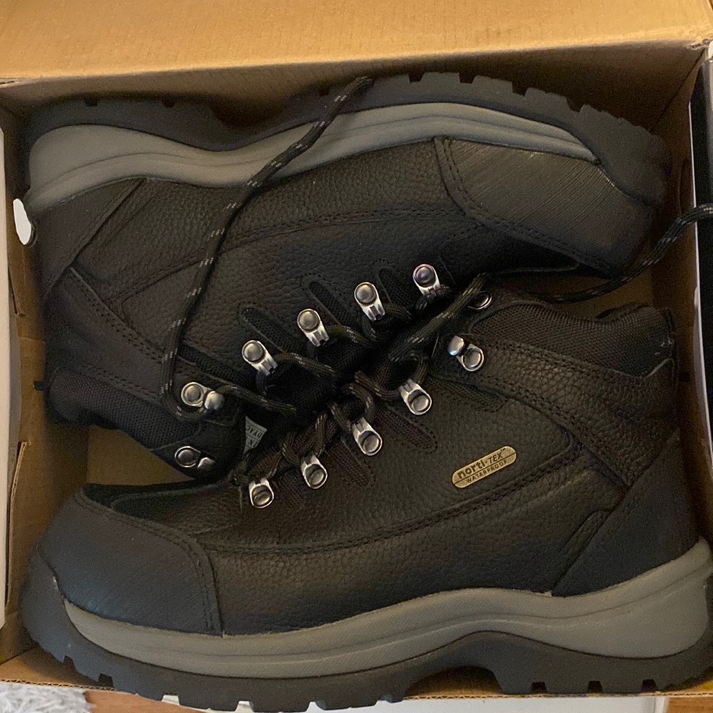Nortiv8 work boots